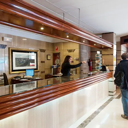 Ξενοδοχείο Derby 3*