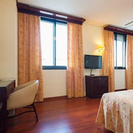 Ξενοδοχείο Derby