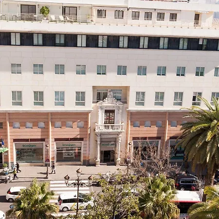 Ξενοδοχείο Derby 3*